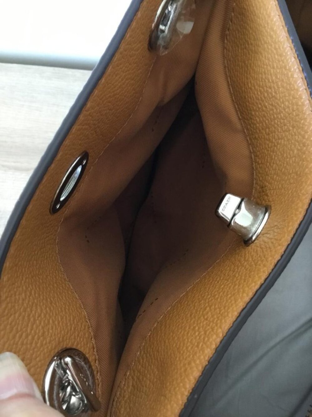 Coach Turnlock Chain Tote Bag in Tan/Light Saddle Polished Pebble Leather #56830 - Picture 3 of 13